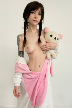 Frankiebunnie  (1).jpg