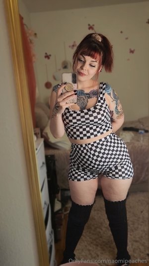 NaomiCakes  (3).jpeg