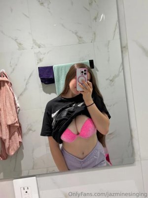 e3823254b8f8f7f0e0dd2096953d792d.jpg