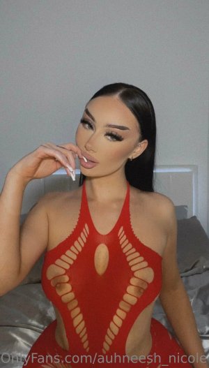 Auhneesh Nicole (3).jpg