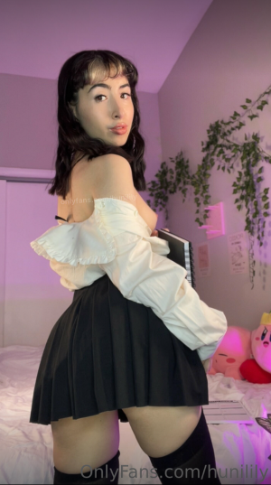 HuniLily  (2).png