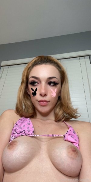 laceylaid  (1).jpg