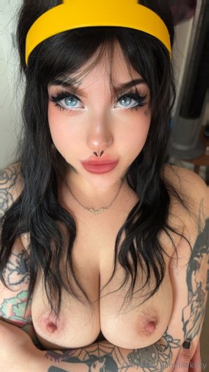 Lilvkitty  (2).jpeg
