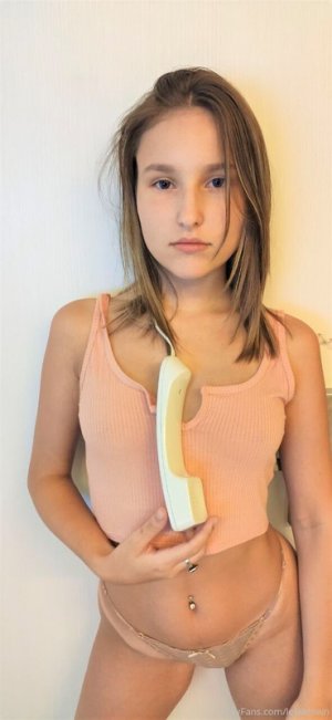 31027351771b89cf17bcf9c9463c3bd2.jpg