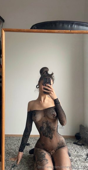 Honeycrush_555 (3).jpg