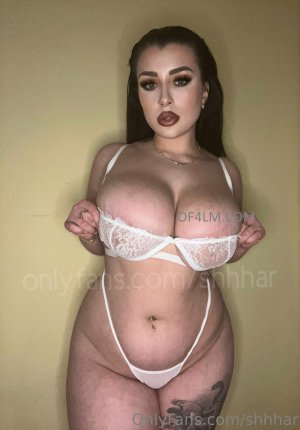 Chvrlctte (3).jpg